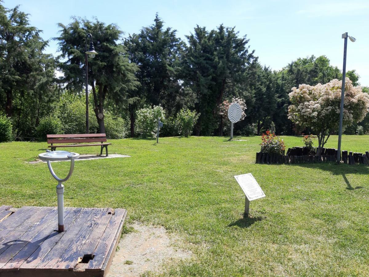 Captain'S Beauty & Wellness House Stratoni Buitenkant foto